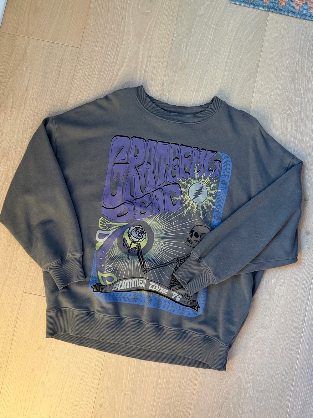 American Eagle Cozy Grateful Dead Crewneck